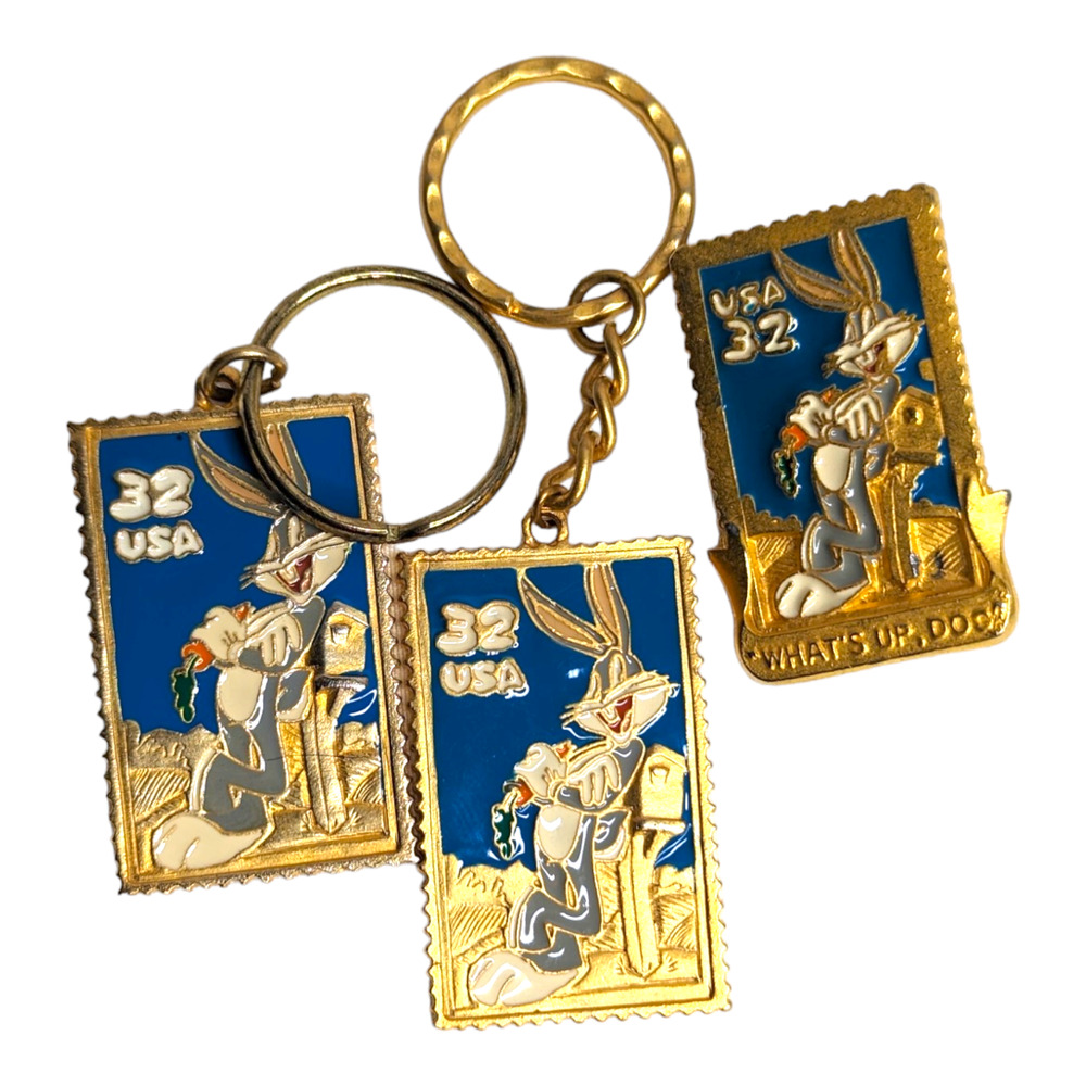 Lot of 3 90s Bugs Bunny USA Gold Tone‎ Metal Enamel Stamp Keychains & Brooch Pin